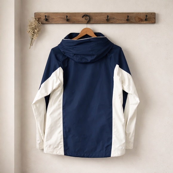 Henri Lloyd Navy and White Sail Jacket with Hood - Picture 3 of 8